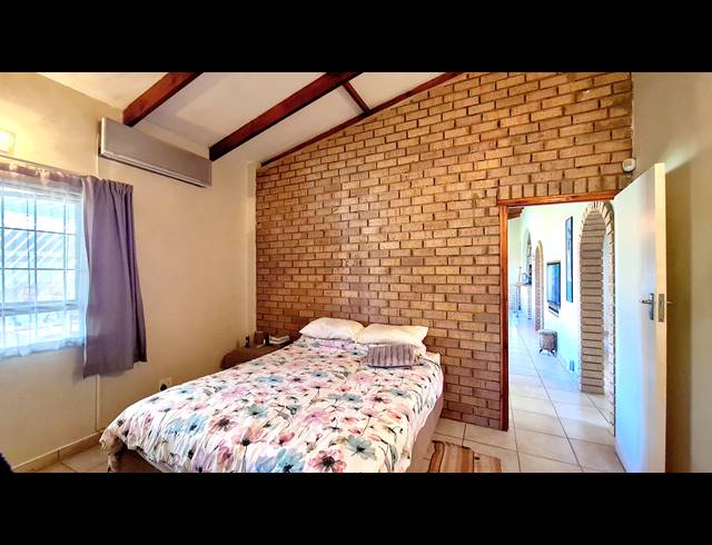 3 BEDROOM FREEHOLD FOR SALE IN KELSO